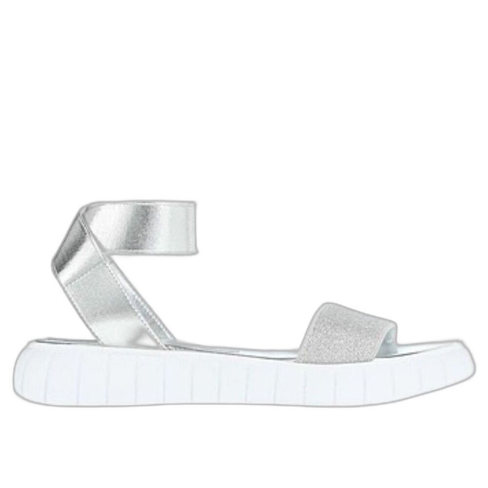 NWT Loretta Pettinari Silver Sandals size 40